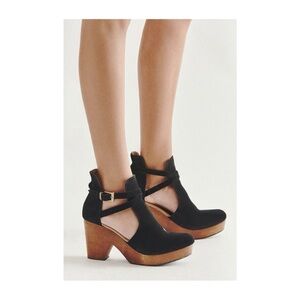 Free People Cedar Clog in Black Suede Size 37